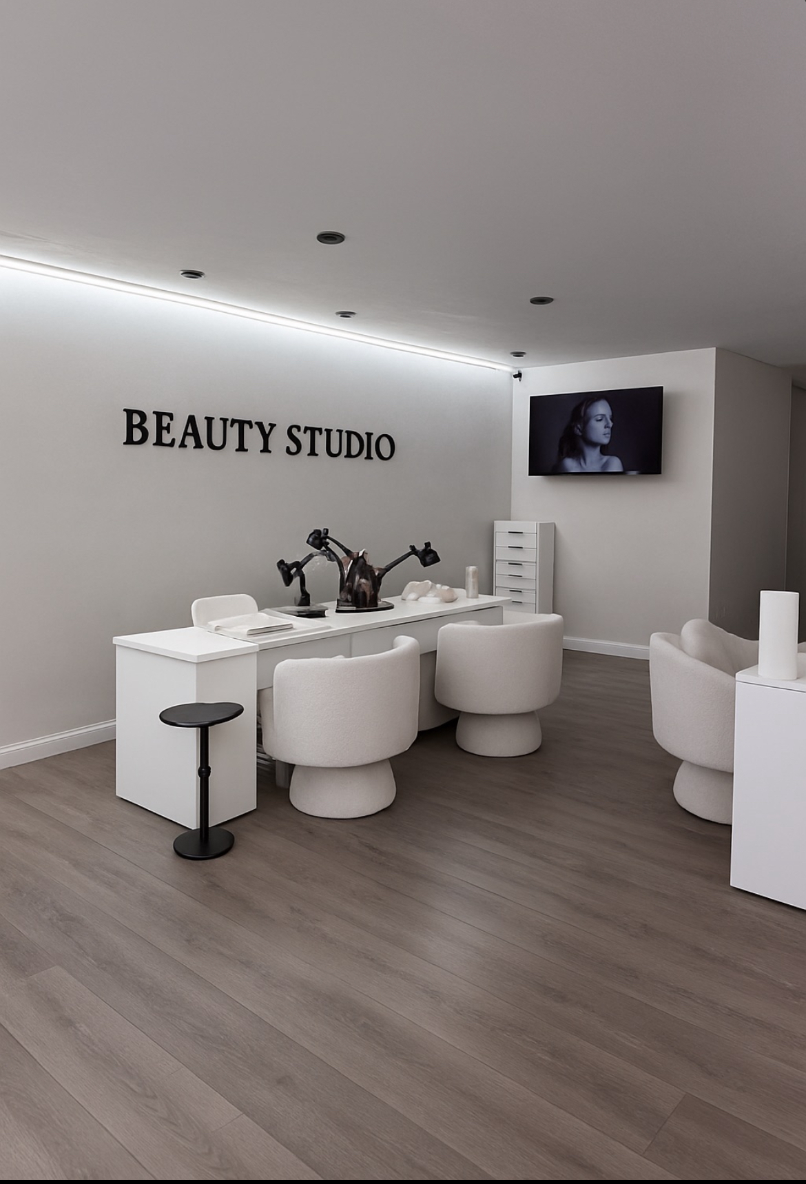 135 Sunrise Highway - Store Front